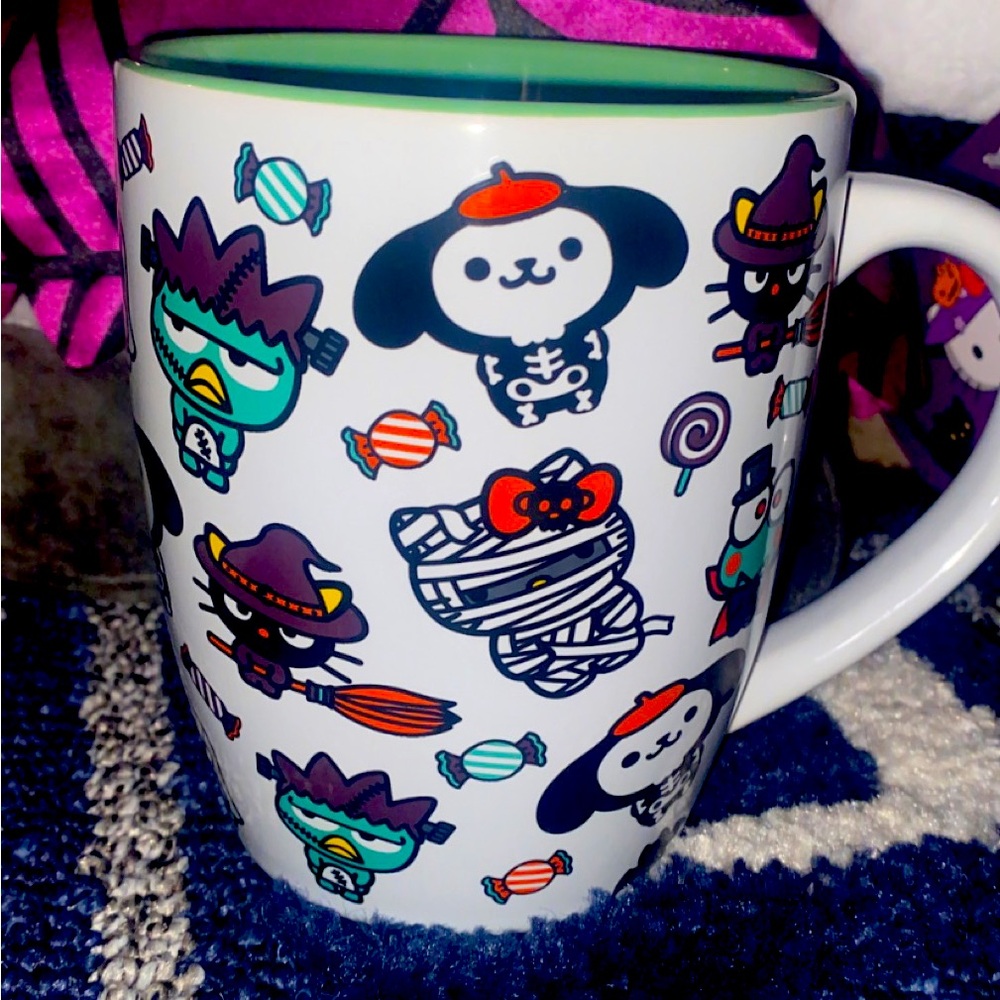 Hello Kitty Halloween mug